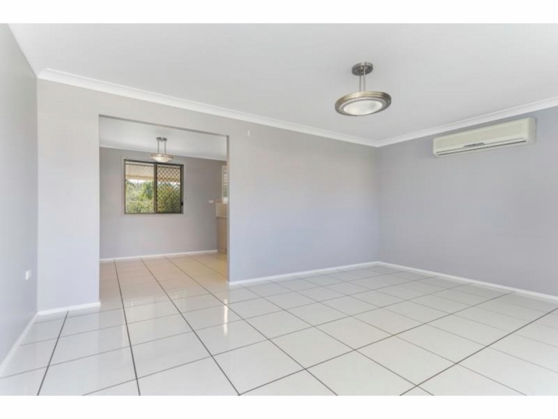 8 Bean Avenue, Parkhurst QLD 4702